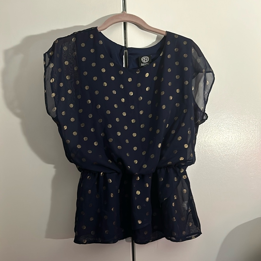 4 for $20 Bobeau petite flowy blue and gold top